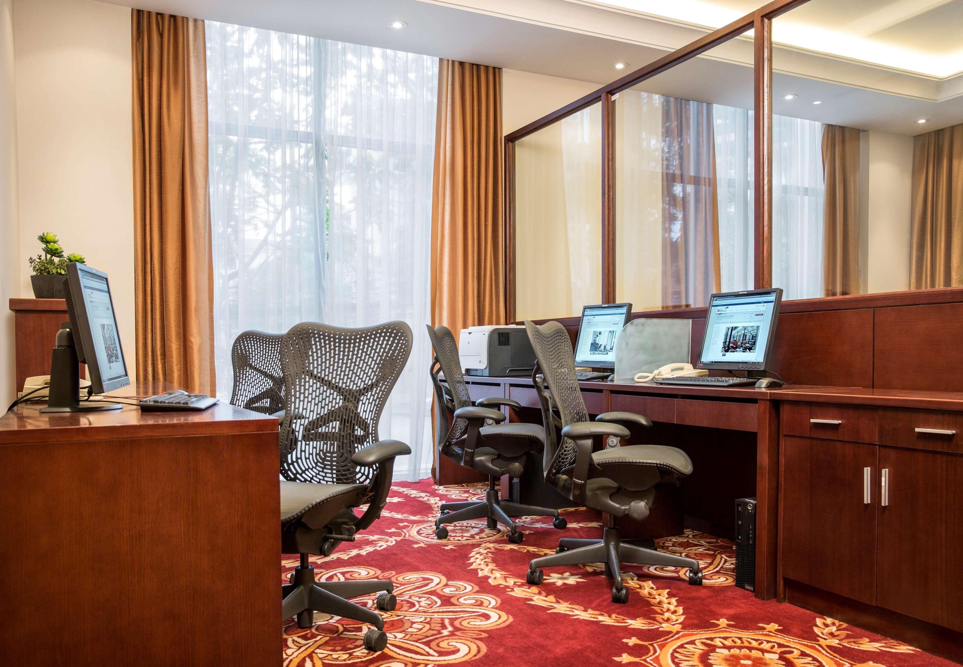 Hilton Garden Inn האנוי מראה חיצוני תמונה
